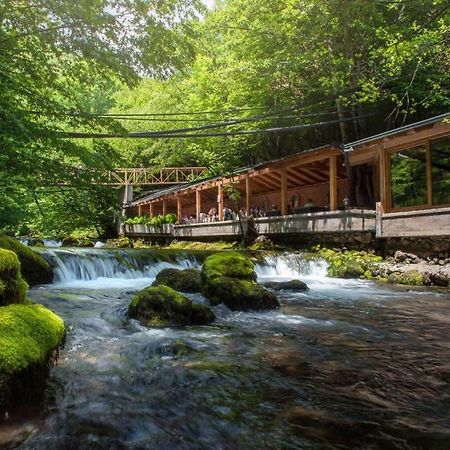 Resort Ujevara E Drinit Peje Luaran gambar