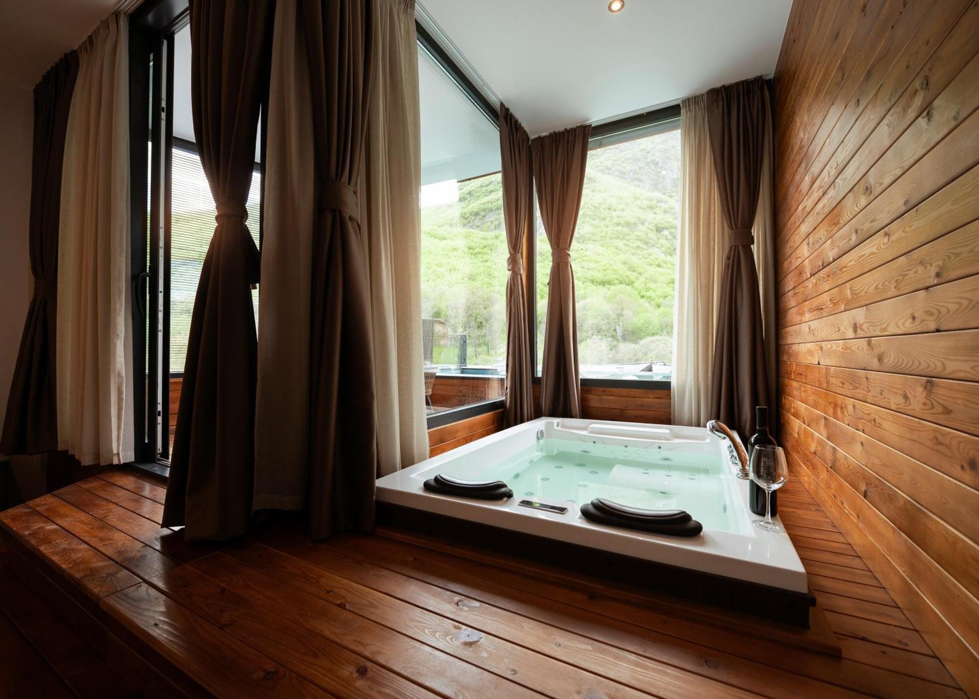 Resort Ujevara E Drinit Peje Luaran gambar