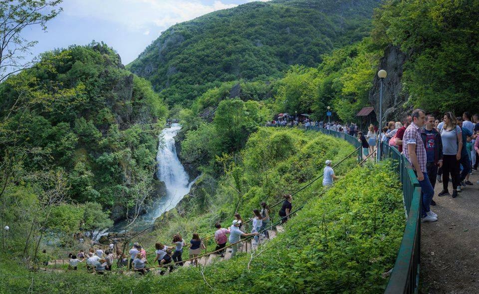 Resort Ujevara E Drinit Peje Luaran gambar