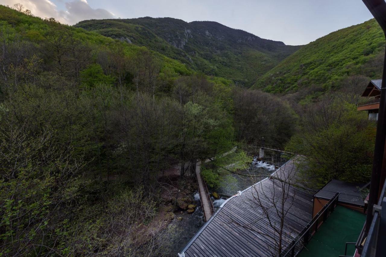 Resort Ujevara E Drinit Peje Luaran gambar