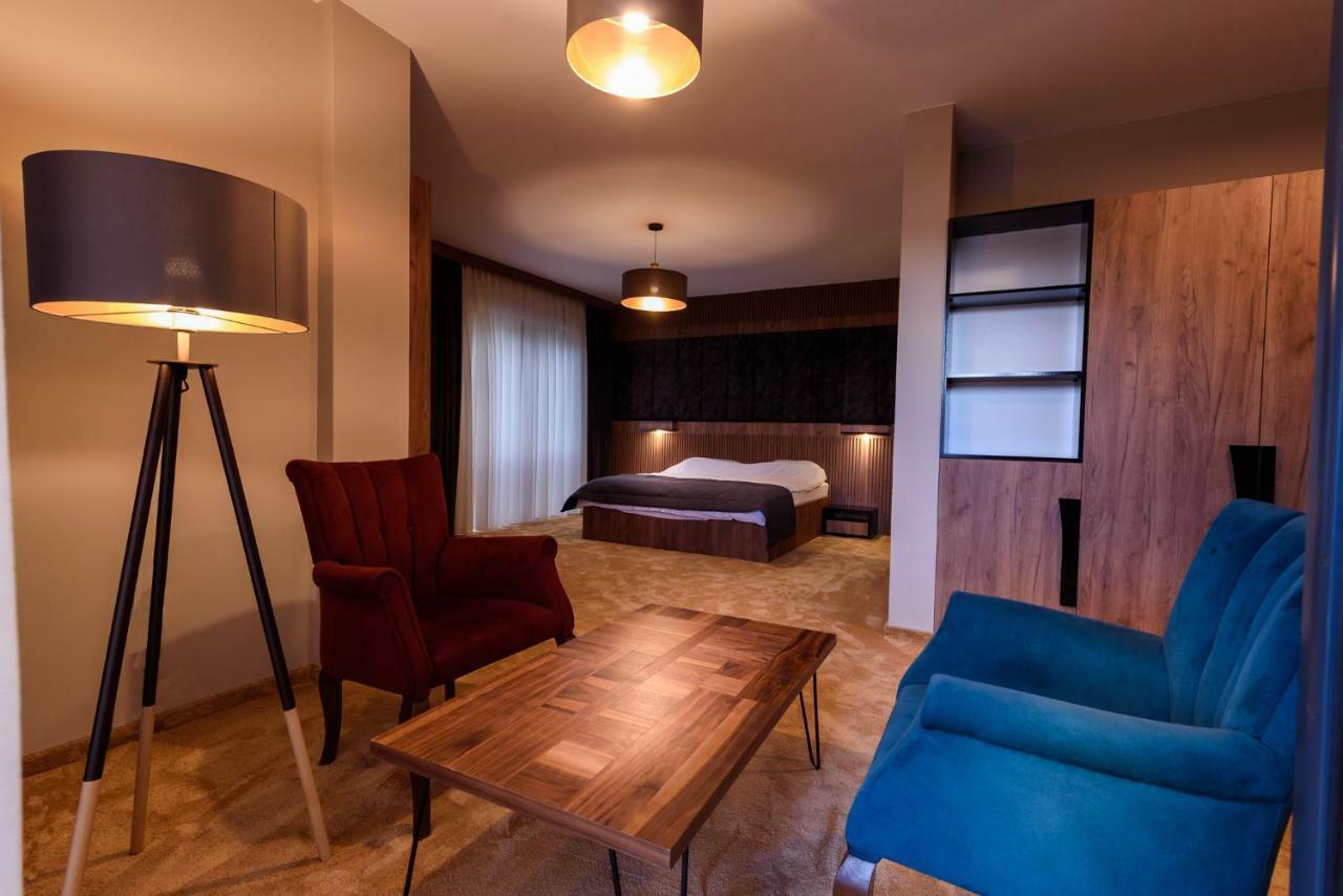 Resort Ujevara E Drinit Peje Luaran gambar